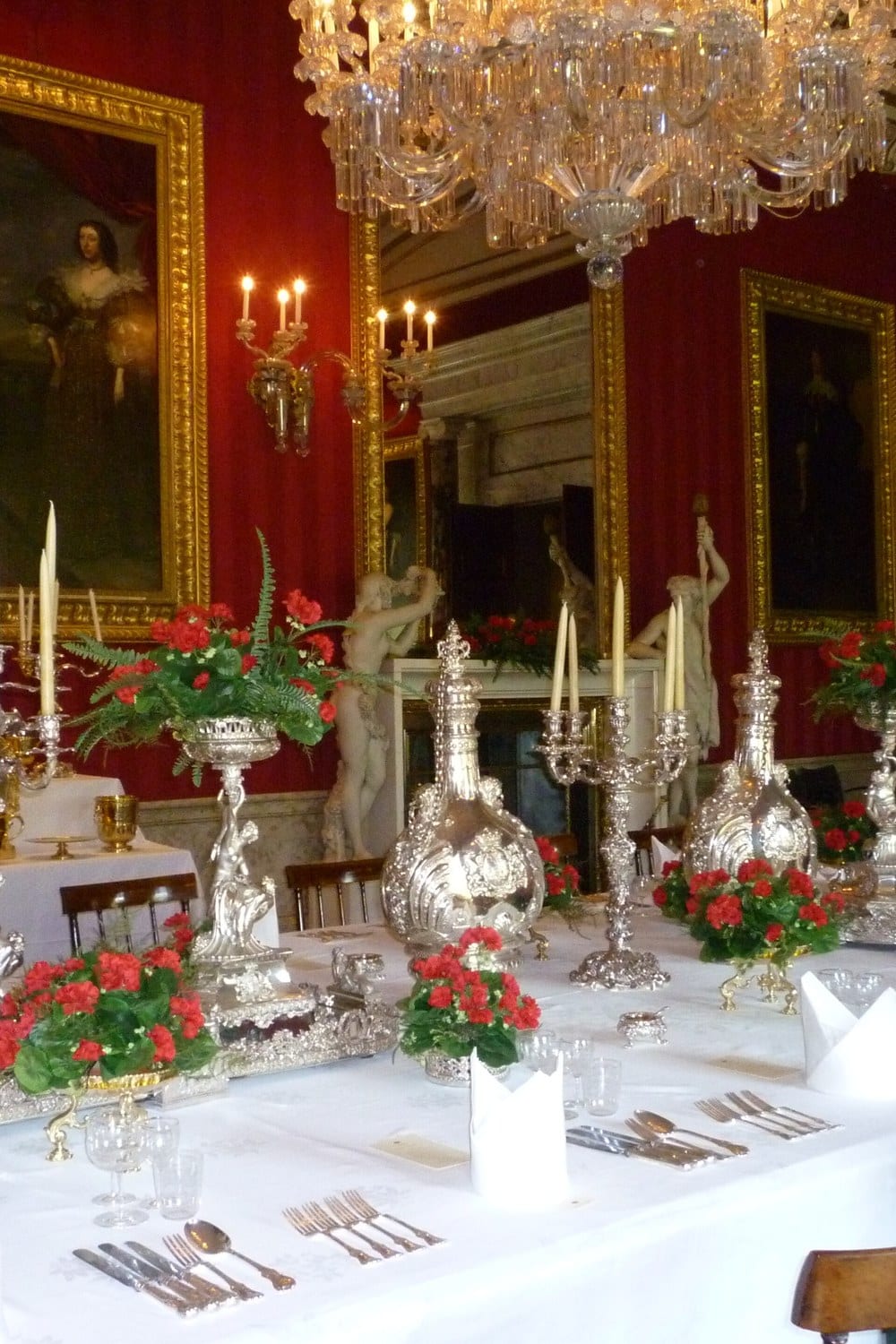 Low centerpiece with candles and fresh stems
