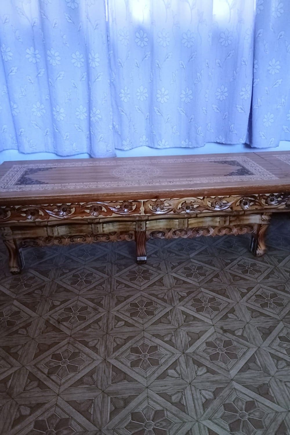 Table set with placemats and chargers